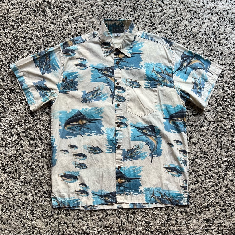 High Seas Trading Co Shirt Short Sleeve Button Down Bluewater Fish Men’s Medium